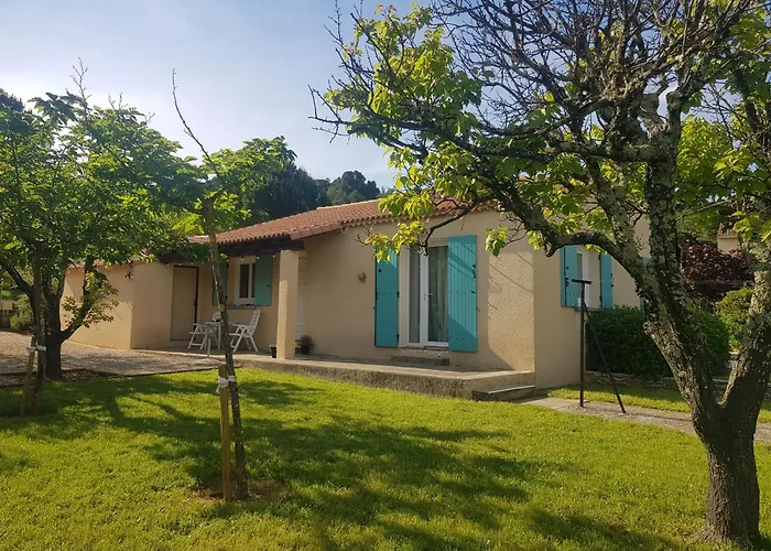 Hébergement de vacances Maison Arboree Dans Le Village De Megier *